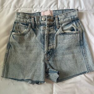 Revice Shorts